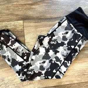 Reversible leggings from CVG!